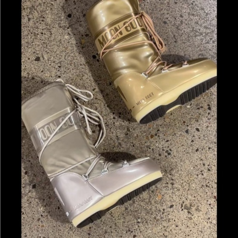 Moon Boot Silver Lace Up